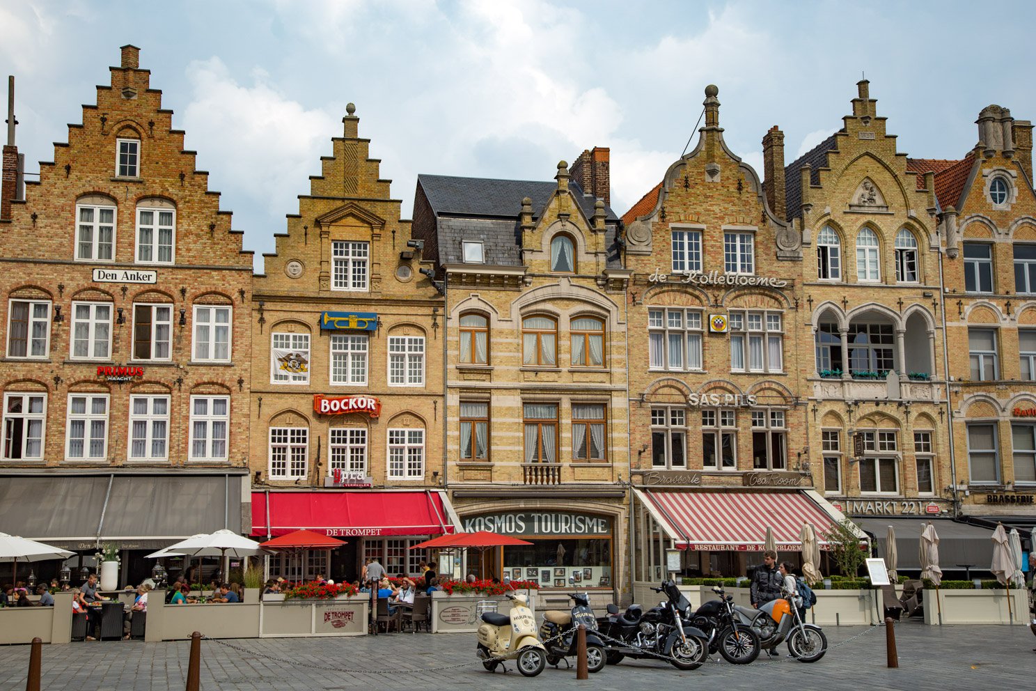 België